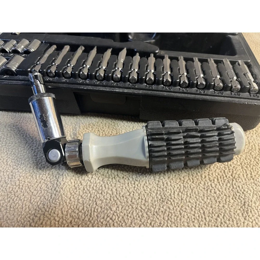 Allenite 37 pc Superset‎ Screwdriver Bit and Socket Set with Ratchet Handle